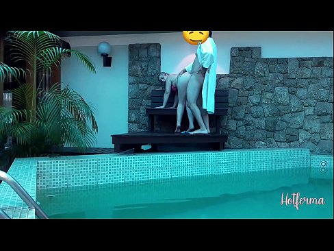 ❤️ Šef poziva sobaricu na bazen, ali nije mogao odoljeti vrućini ❤️❌ Jebeni video na bs.assistentai.ru ❌